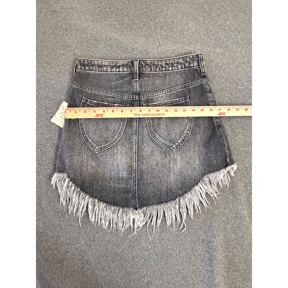 Free People Maverick Denim Skirt Womens 26 Black NEW Frayed Hem Mini OB1006435‎ - Picture 8 of 10